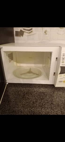 L. G microwave 0