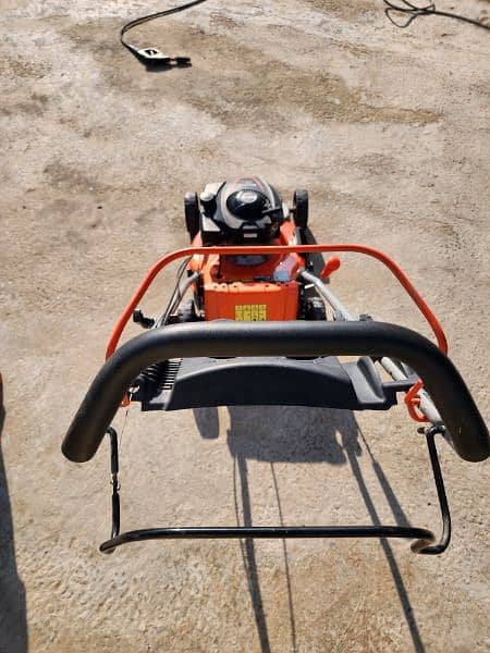 Daewoo Gasoline Grass cutter/ Lawn mower 2