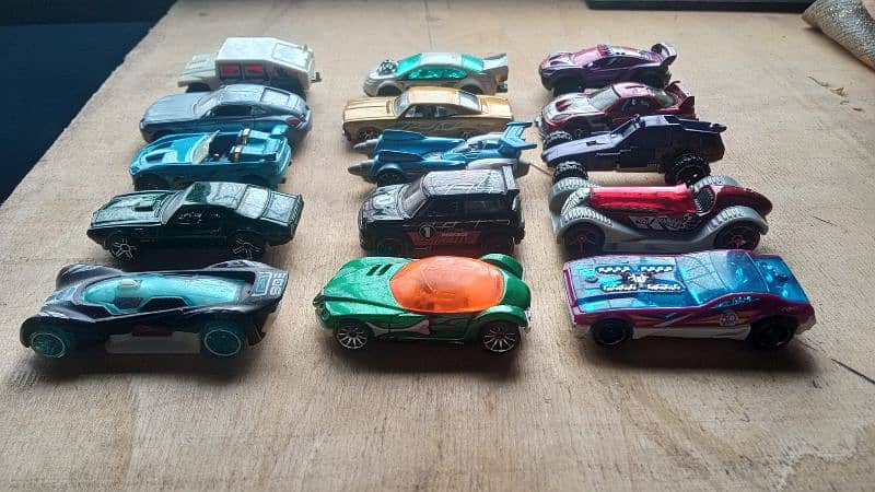 Hot wheels and Matchbox metal Cars 9