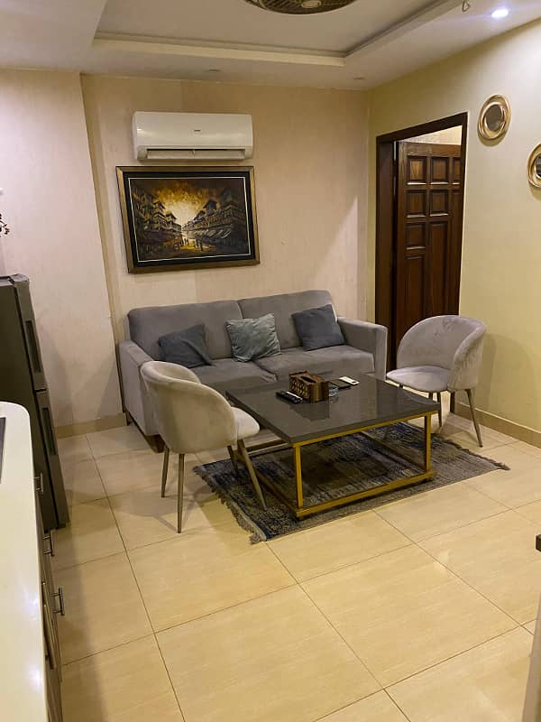 One bedroom VIP apartment for rent for daily bases in bahria town 7