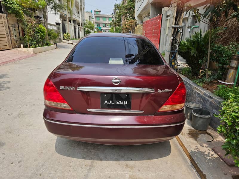 Nissan Sunny 2005 SE Saloon 2