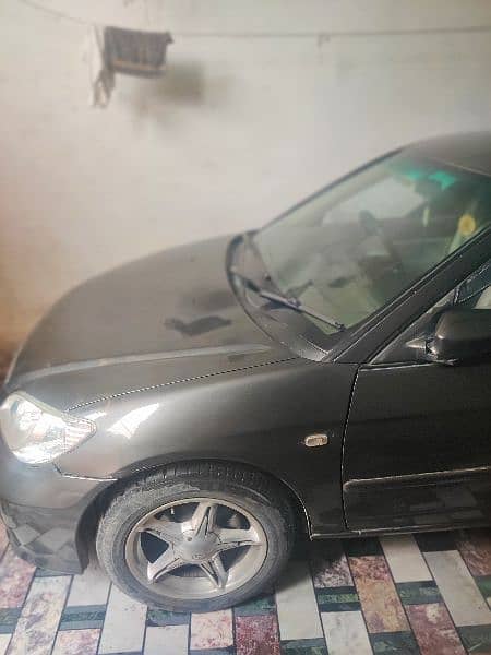 Honda Civic EXi 2005 4