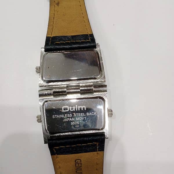 Original Oulm 9525 Men's Watch analog black leather strap 3 sub-dials 4