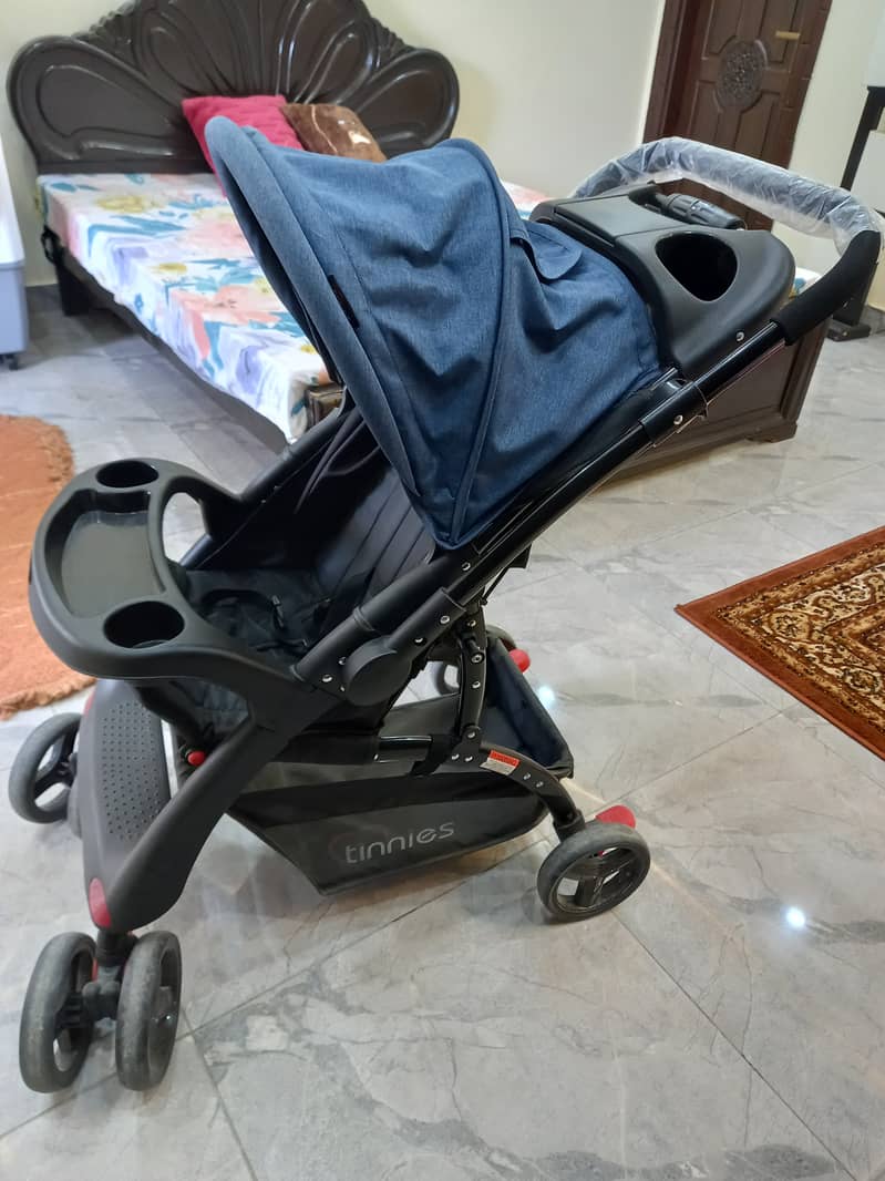 Tinnies stroller 1