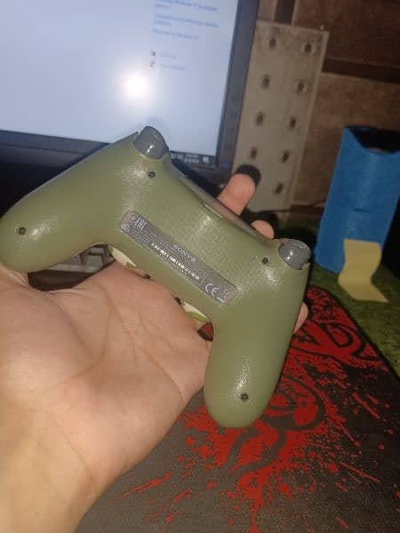 PS4 Controller 2