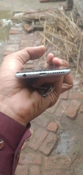 iPhone 6s non PTA 32GB 5