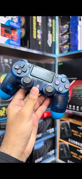 PS4 Dual Shock Controller  New 4