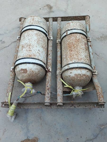 Genuine Suzuki Ravi CNG cylinders with frame 0