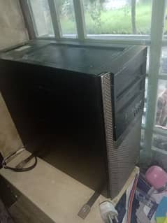 core2duo CPU 2.4hz 2 gb ram 250 gb hard disk withmoniter mouse and kyb