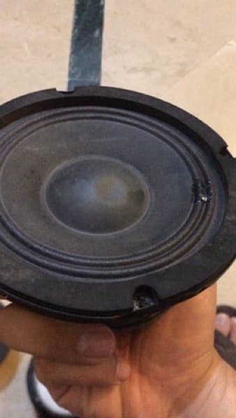 Mid speaker for sale. Its a mid frequency speaker. 4