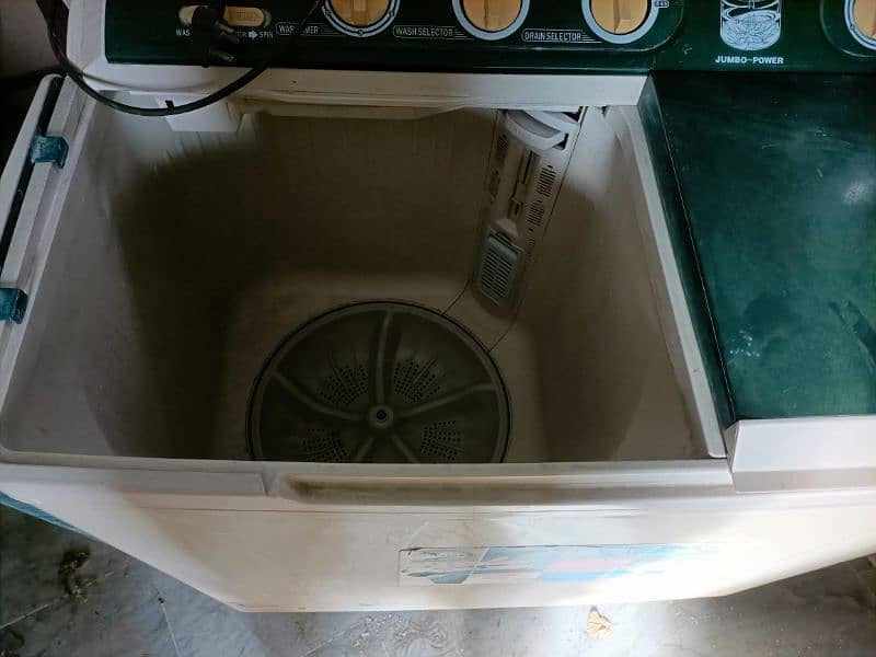 Haier Semi Automatic Washing Machine Jumbo Size 12 Litters 11