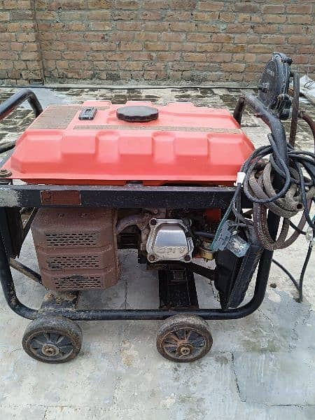 Urgent sale loncin generator 2.5 KW home used 9