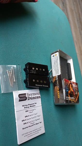 Bass Guitar Seymour Duncan USA 1