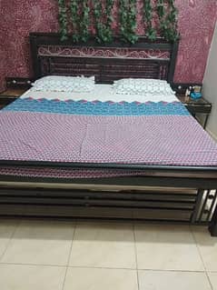 King size bed with mattress and side tables 0