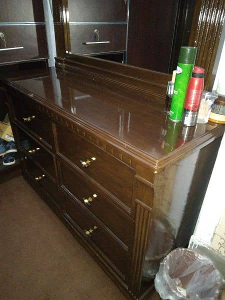 dressing table 1