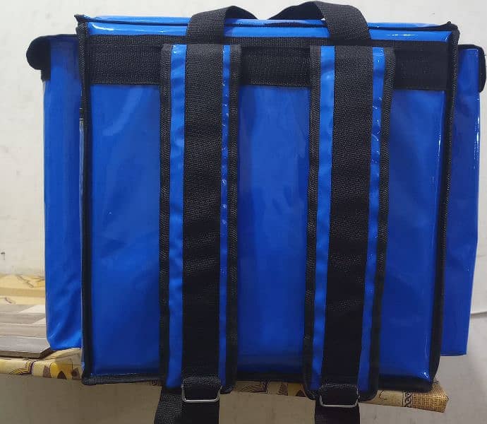 Insulated food delivery bags 1