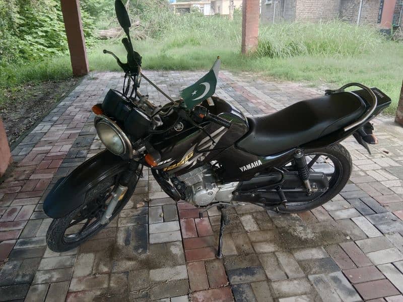 Yamaha YBR - G 2019 model Black colour in good condition for sale 4