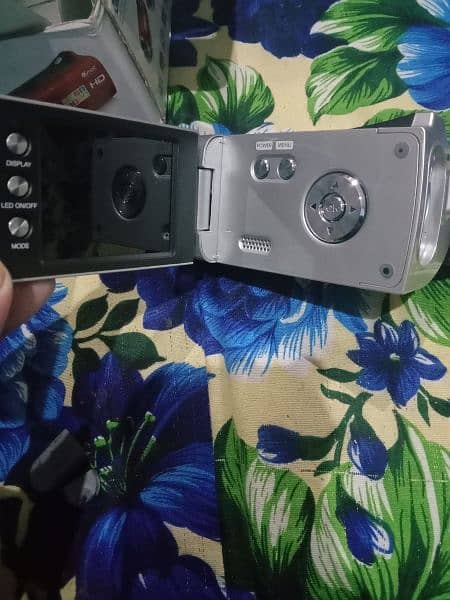 IDv30 hd camera 1