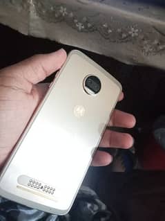 moto z2 4 65