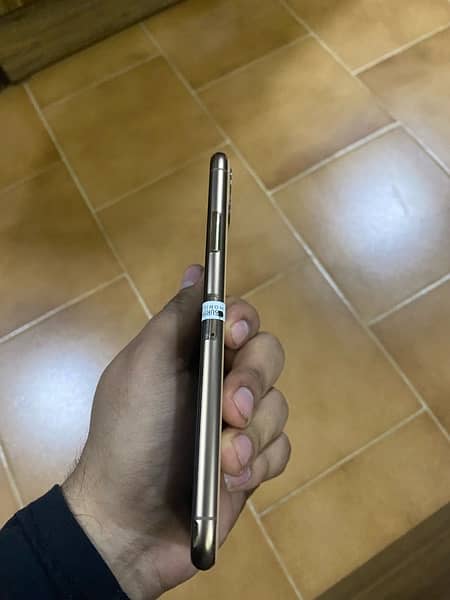 iphone 11pro max 256gb 4