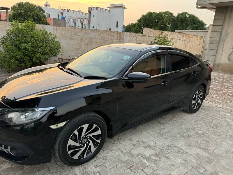 Honda Civic 2018 6