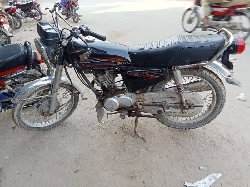 Honda cg125 2018 model urgent sale 3