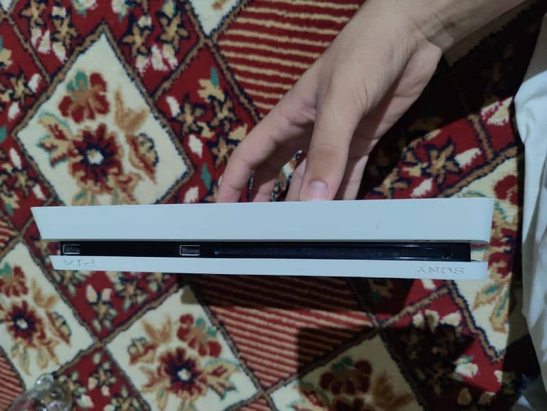 PS4 slim jailbrak 500 gb with 1 control 2