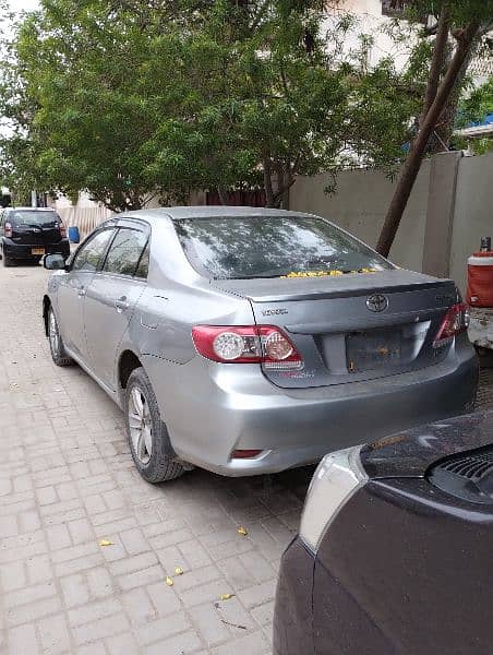 Toyota Corolla Altis 2013 6