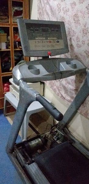 Advance Treadmill in good condition 3