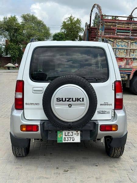 Suzuki Jimny 2007 11