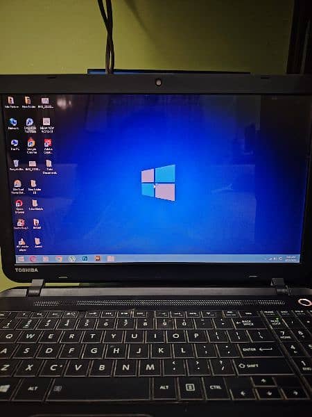 Toshiba satellite C55-B5353 1