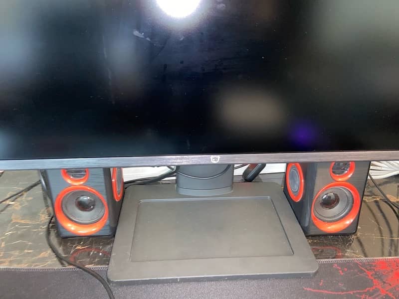 Crossover Qled Monitor Branded For Sale 1