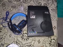 Gaming headphones