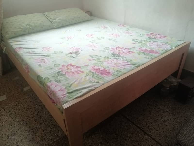 QUEEN SIZE STORAGE BED WITH NEW MATTRESS 0