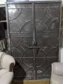 main gate door