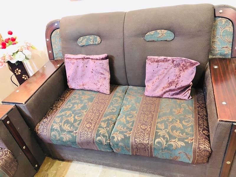 6 seater sofa set and single bed 1