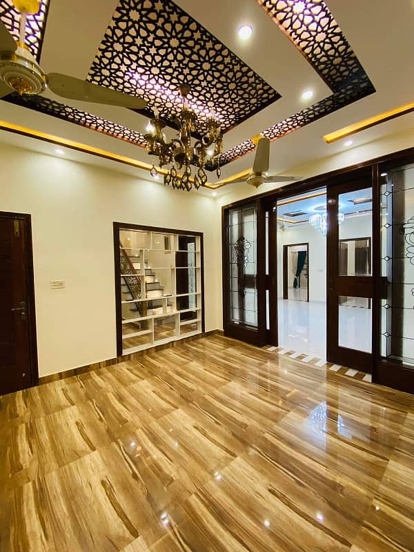 Luxurious Designer 10 Marla Brand New House For Sale In Bahria Town Lahore 16