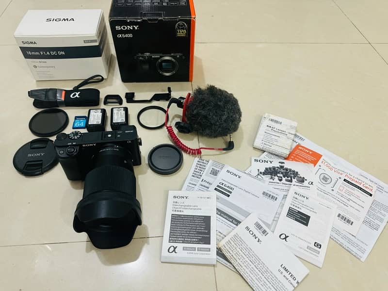 SONY A6400 mirror less camera,16MM F1.4 SIGMA lens with box vlog setup 1