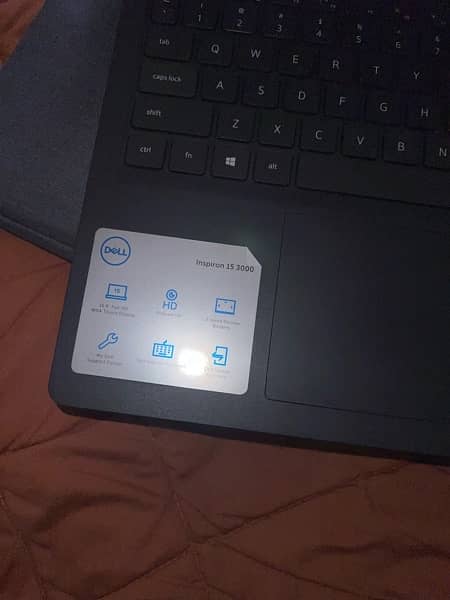 Touch screen DELL Inspiron 15 3000 with box 4