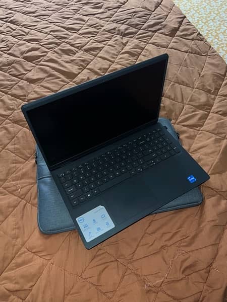 Touch screen DELL Inspiron 15 3000 with box 5