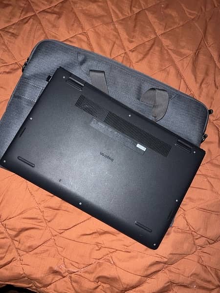 Touch screen DELL Inspiron 15 3000 with box 8