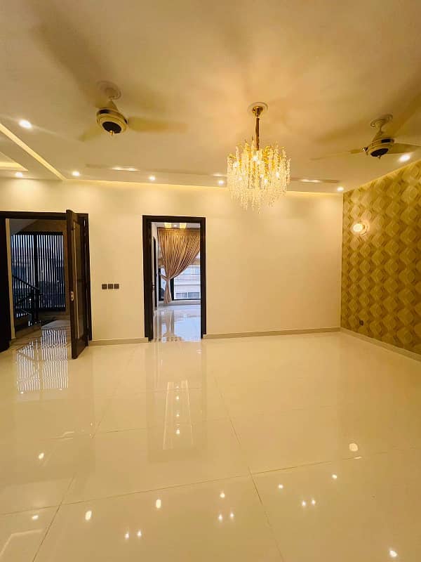 Luxurious Designer 10 Marla Brand New House For Sale In Bahria Town Lahore 16