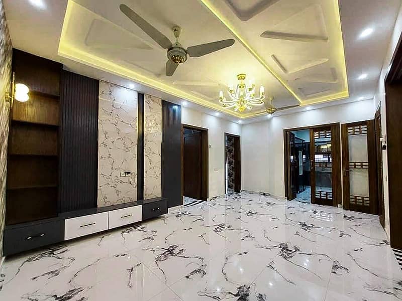 Luxurious Designer 10.66 Marla Brand New House For Sale In Bahria Town Lahore 10