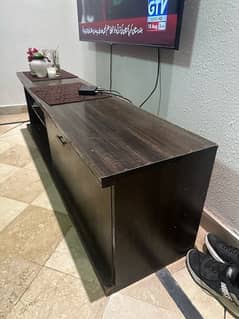 Stylish 6x2 Feet TV Cabinet - Great Condition! 0