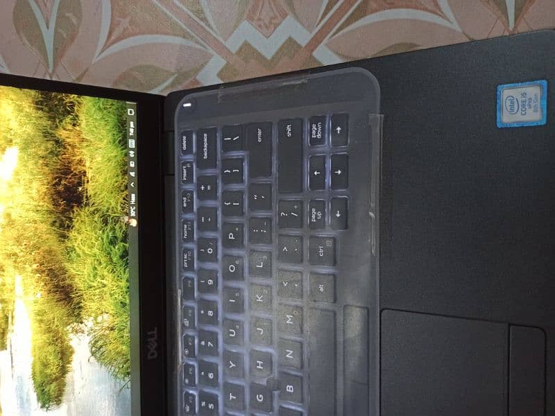 Dell latitude core i5 8th generation touch bazer less 6