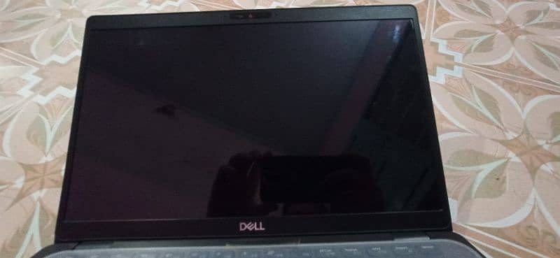 Dell latitude core i5 8th generation touch bazer less 11