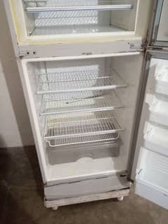 Good condition refrigerator