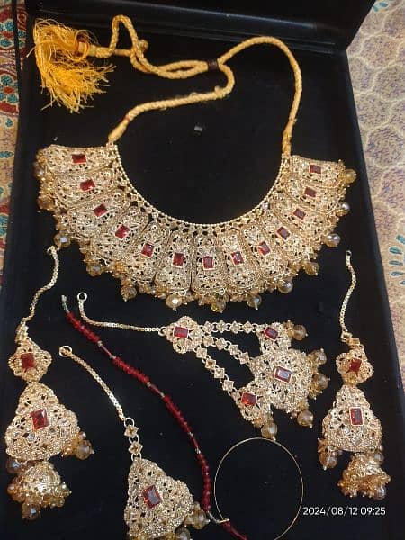 Barat Langha With Jewellery 6