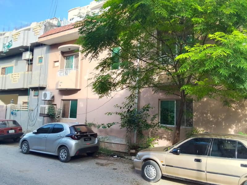 25*40 Corner House for sale in E-11/4 Islamabad Compound. 0334 5174621 2