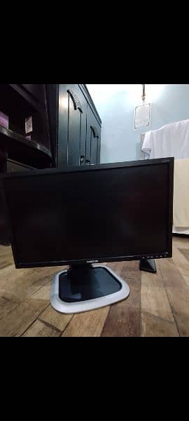 Samsung 23.6" Led Monitor for sale 1